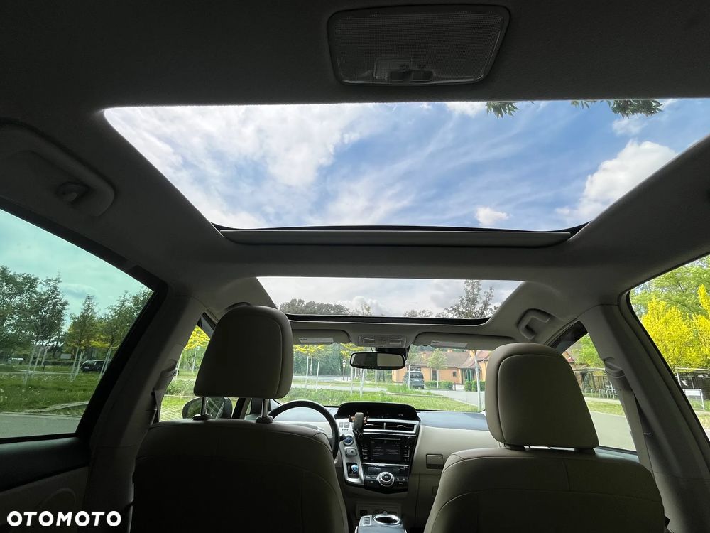Toyota Prius+ (Hybrid) Comfort - 12