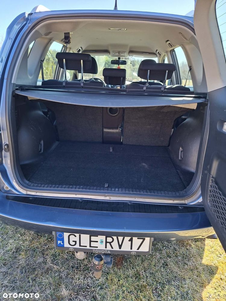 Toyota RAV4 2.2 D-4D 4x4 - 5
