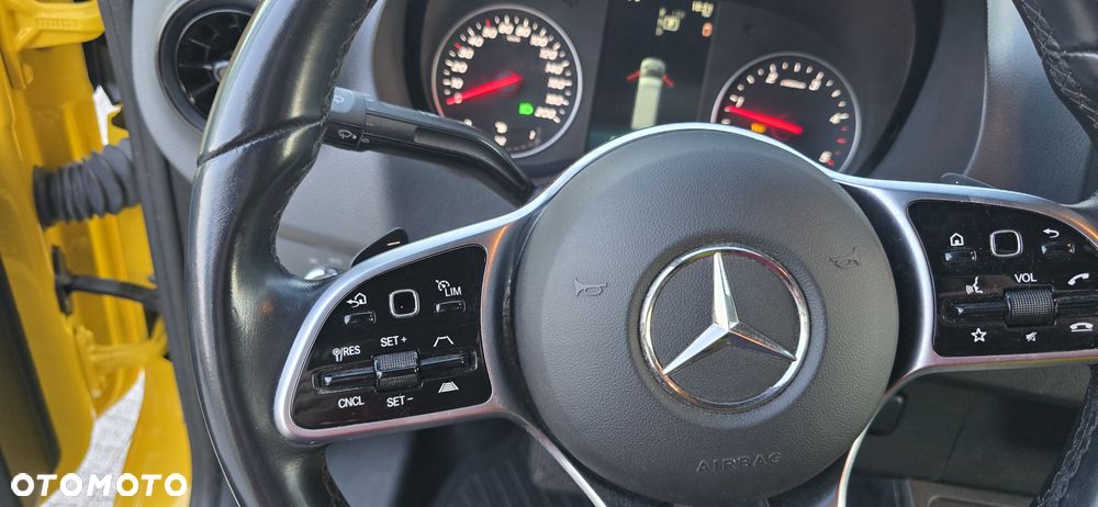 Mercedes-Benz Sprinter - 9