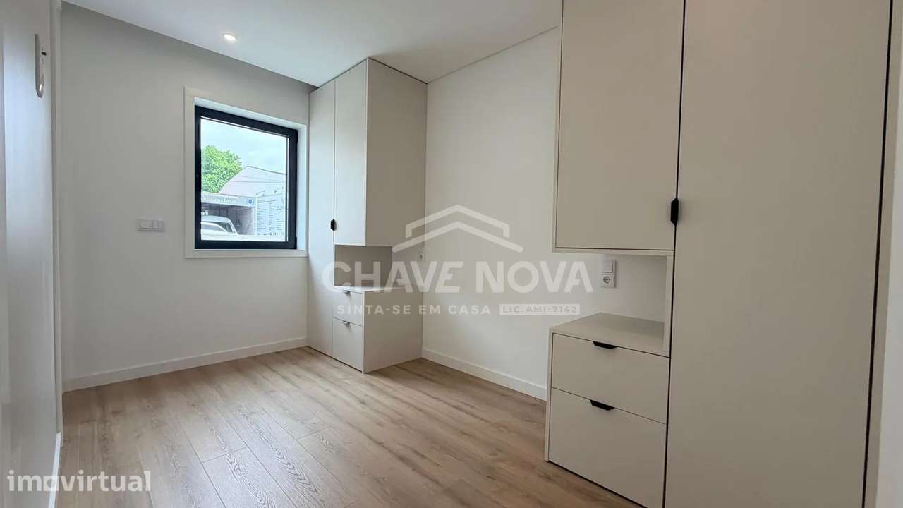 T1 Novo c/ Lugar de Garagem em São Mamede de Infesta - Grande imagem: 4/28