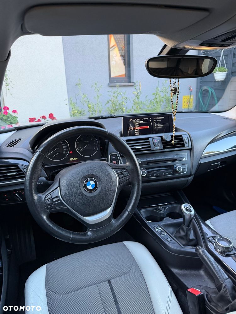 BMW Seria 1 120d xDrive Urban Line - 11