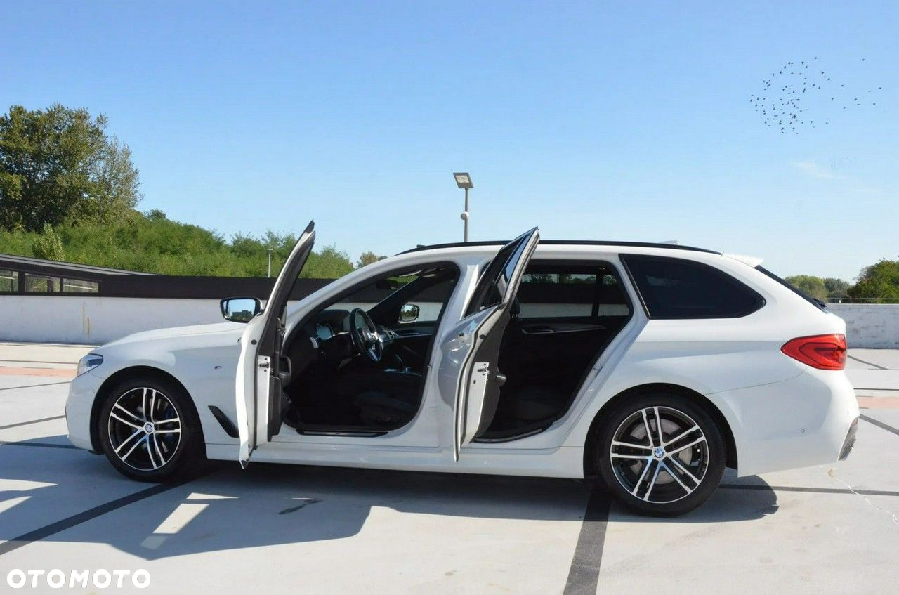 BMW Seria 5 530i xDrive GPF M Sport sport - 37