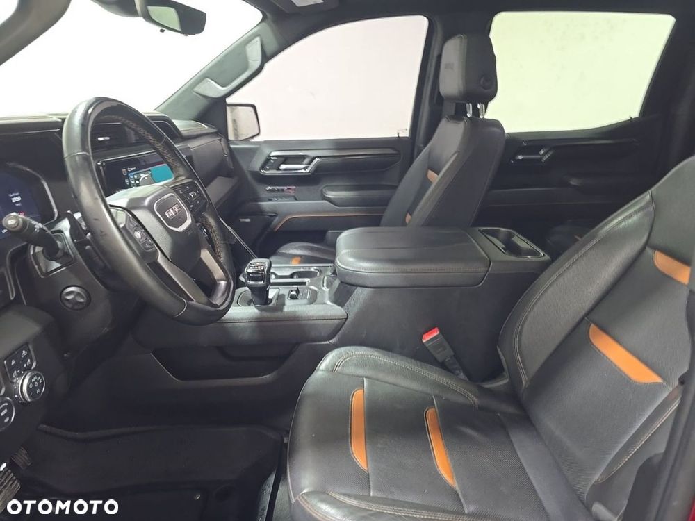 GMC Sierra - 9