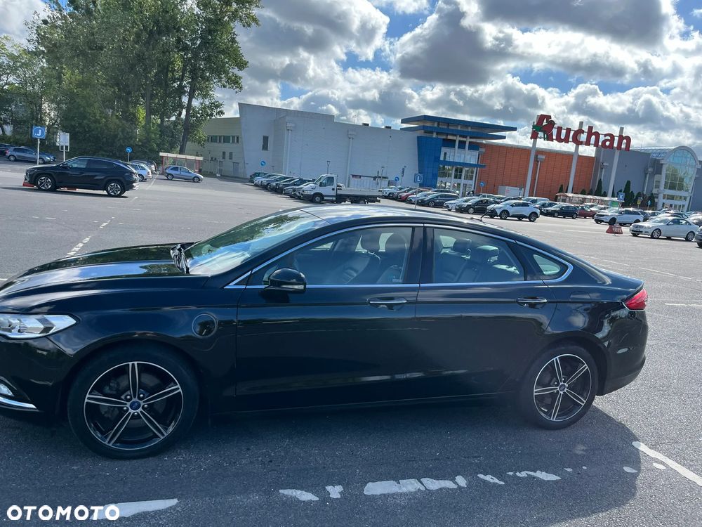 Ford Fusion - 2