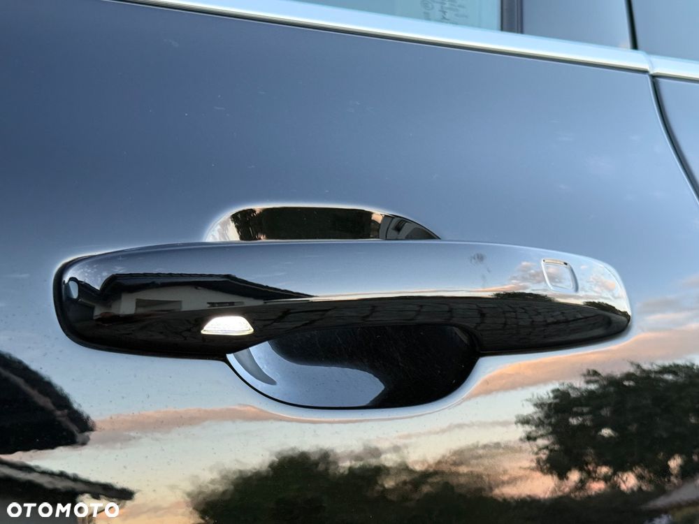 Volvo XC 60 B4 D AWD Geartronic Momentum Pro - 24