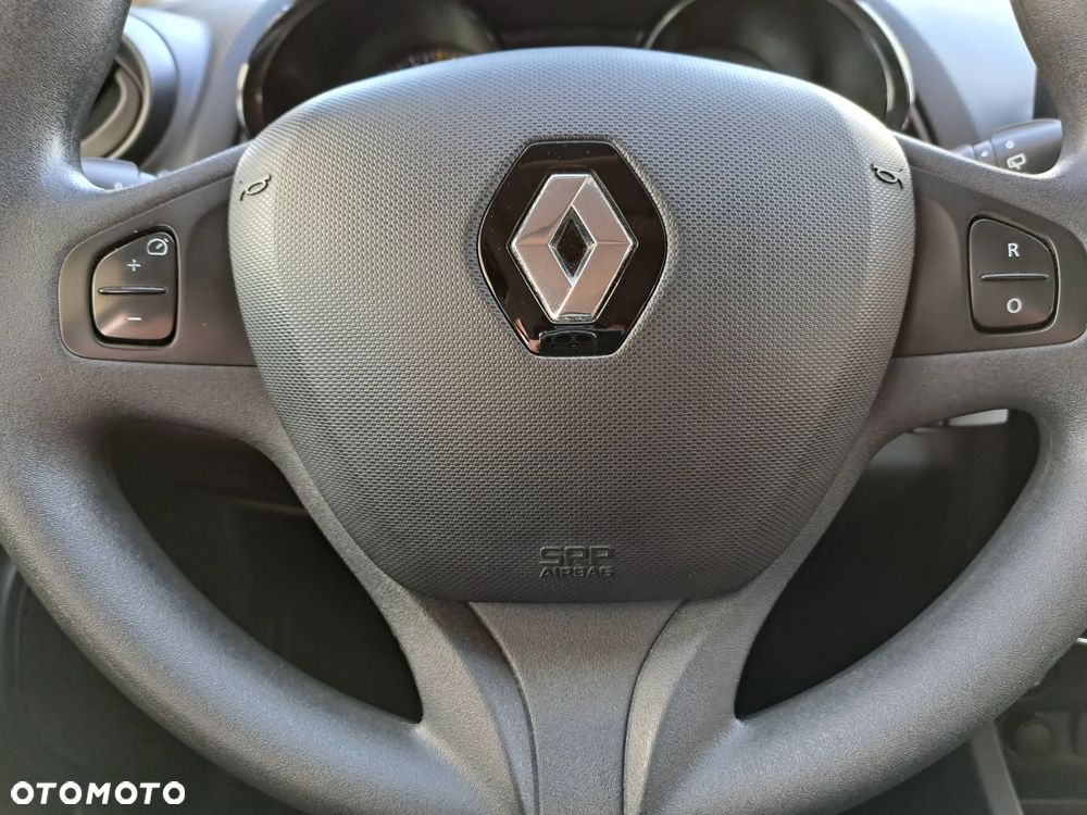 Renault Clio - 25