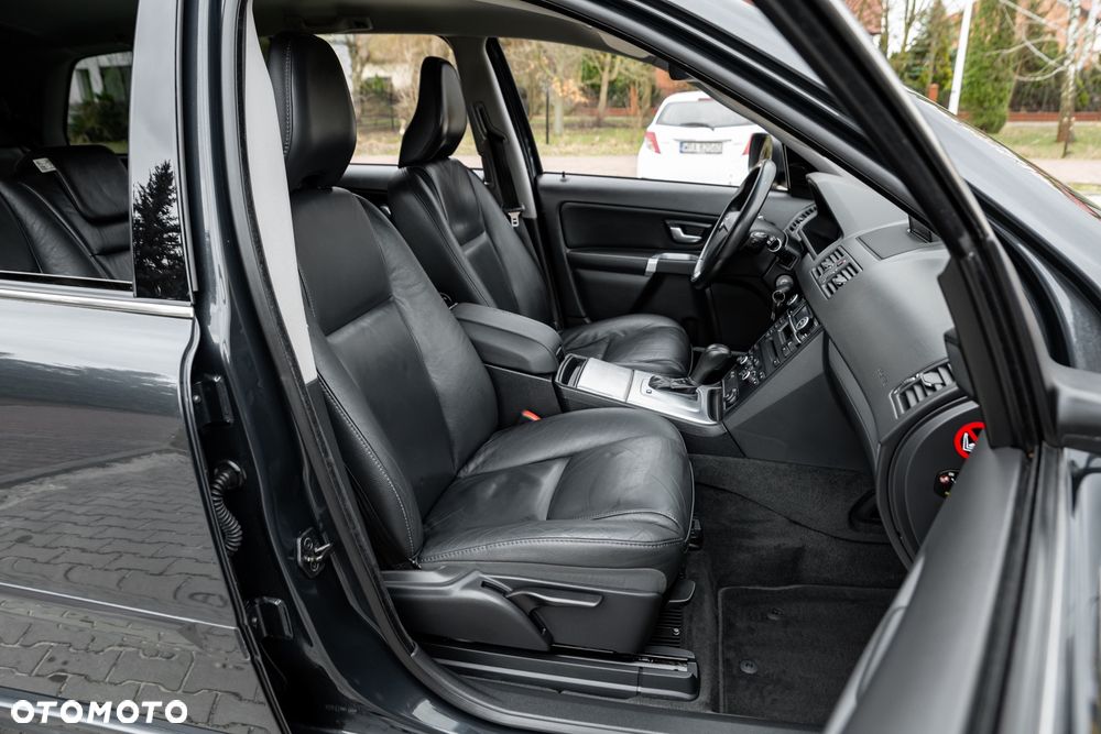 Volvo XC 90 D5 AWD Geartonic Summum - 23