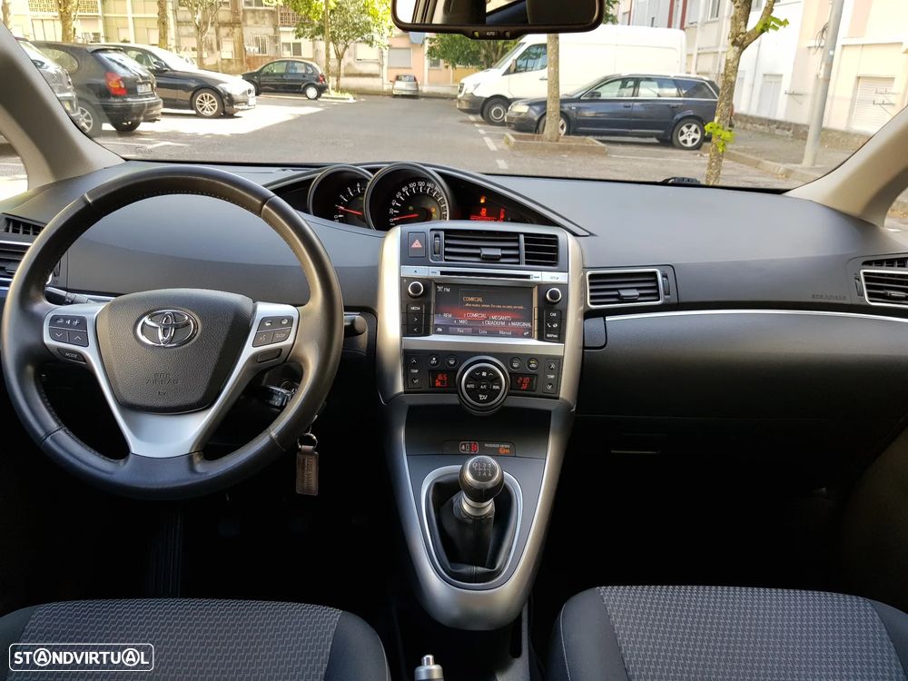 Toyota Verso 2.0 D-4D Exclusive+NAVI - 13