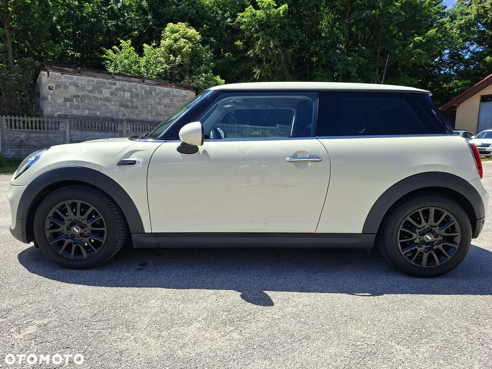 MINI ONE - 3