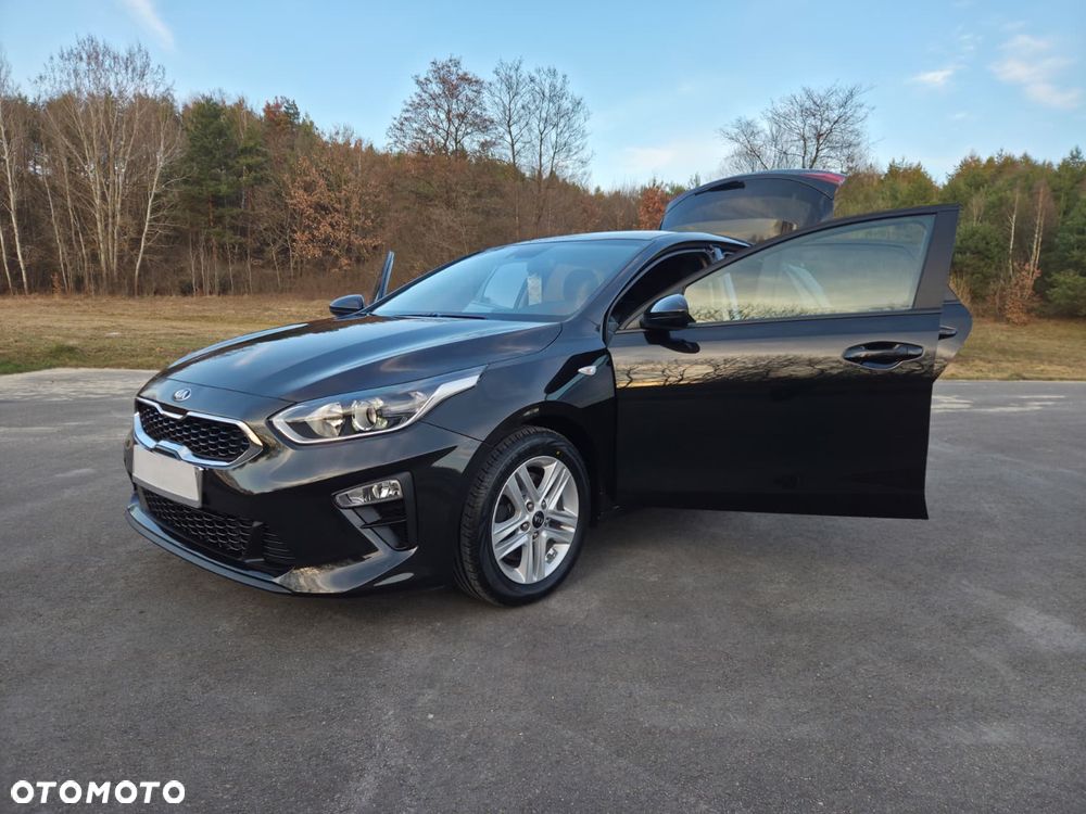 Kia Ceed 1.4 Attract - 23