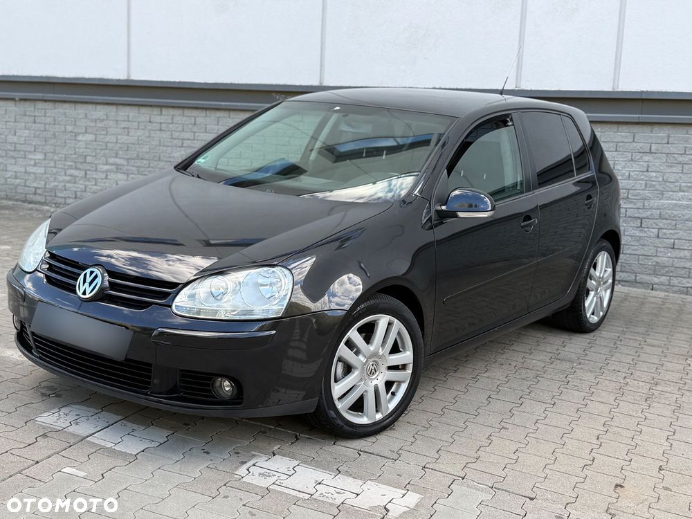 Volkswagen Golf 1.6 Automatik Trendline - 1