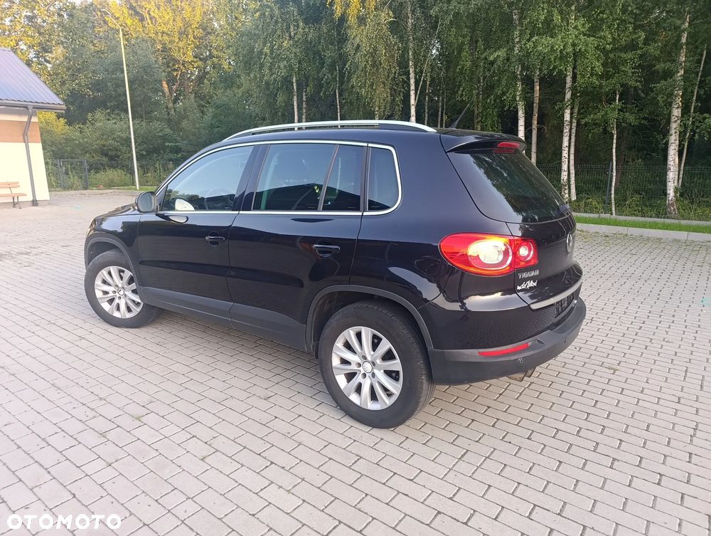 Volkswagen Tiguan - 5