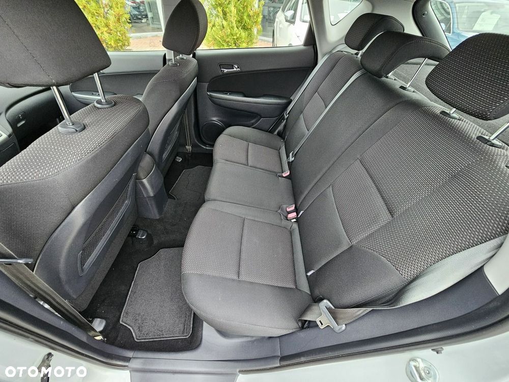 Hyundai i30 1.6 blue Comfort - 24