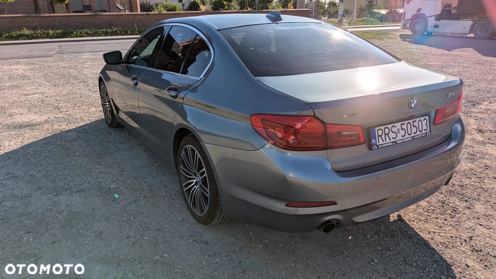 BMW Seria 5 530i xDrive Sport Line - 8