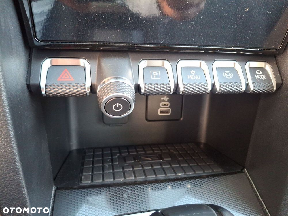 Volkswagen Amarok - 35