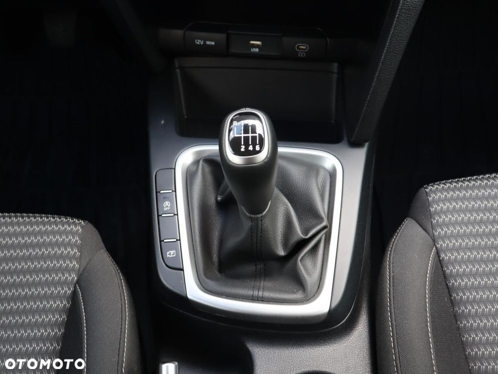Kia XCeed 1.5 T-GDI M - 13