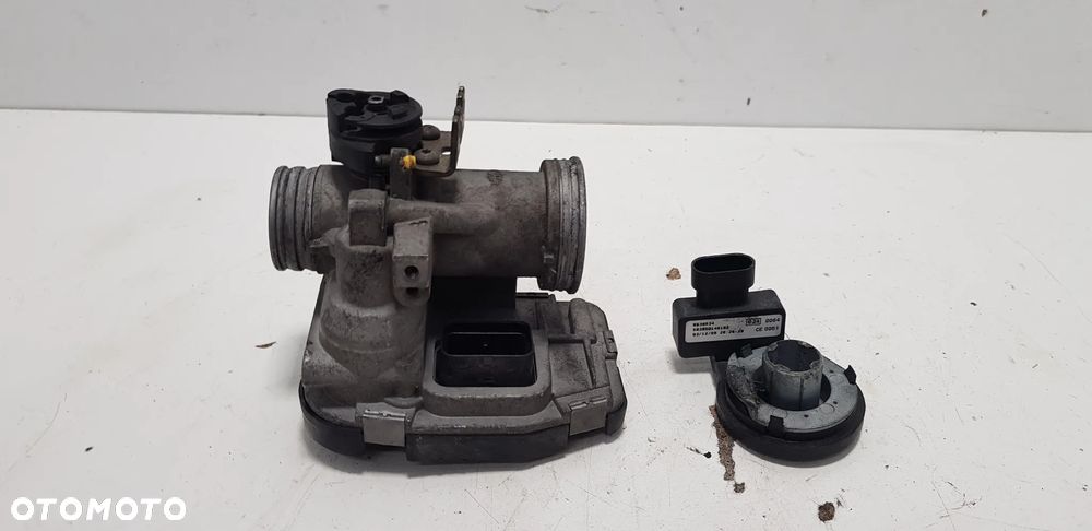 Piaggio Vespa GTS FI 125 Przepustnica - 2