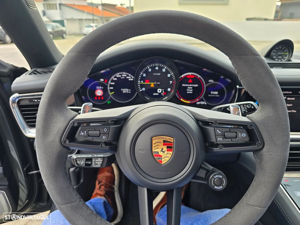Porsche Panamera 4S E-Hybrid - 16