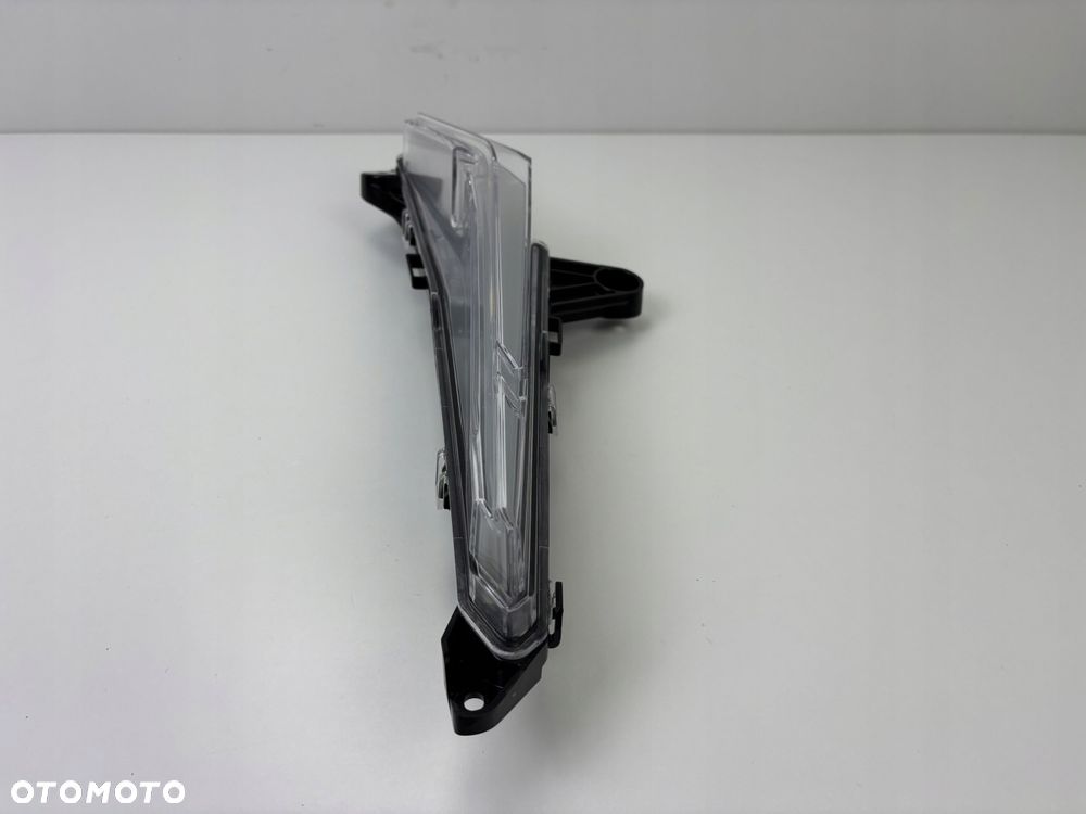 Lampa LED lewy przód Can-Am Maverick R 2024- Oryginał - 11
