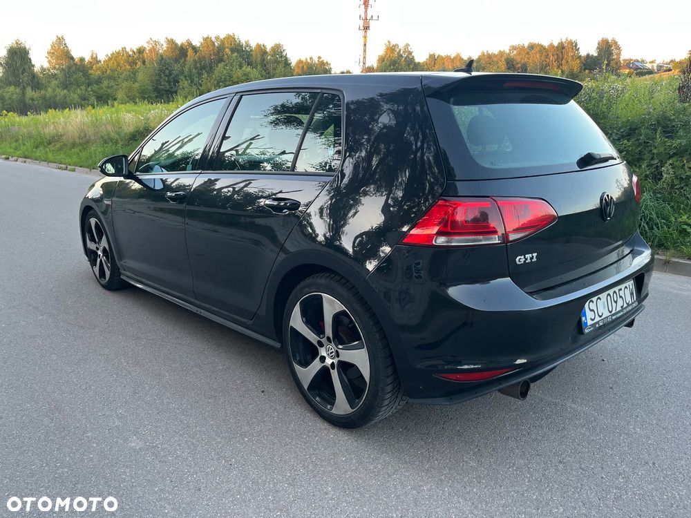 Volkswagen Golf 2.0 TSI BMT GTI DSG - 16