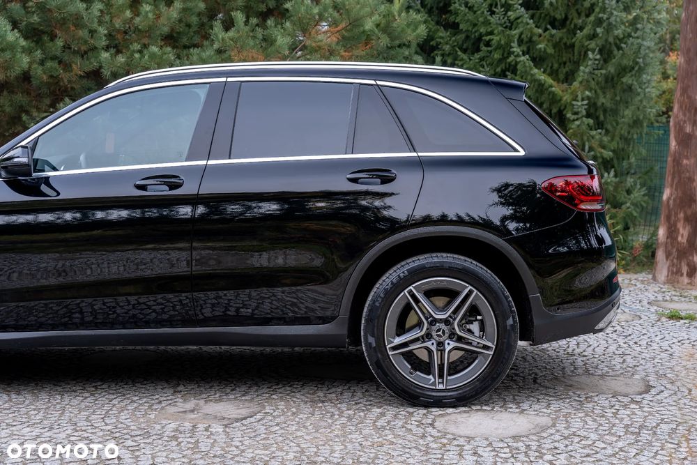 Mercedes-Benz GLC 200 d 4Matic 9G-TRONIC AMG Line - 10