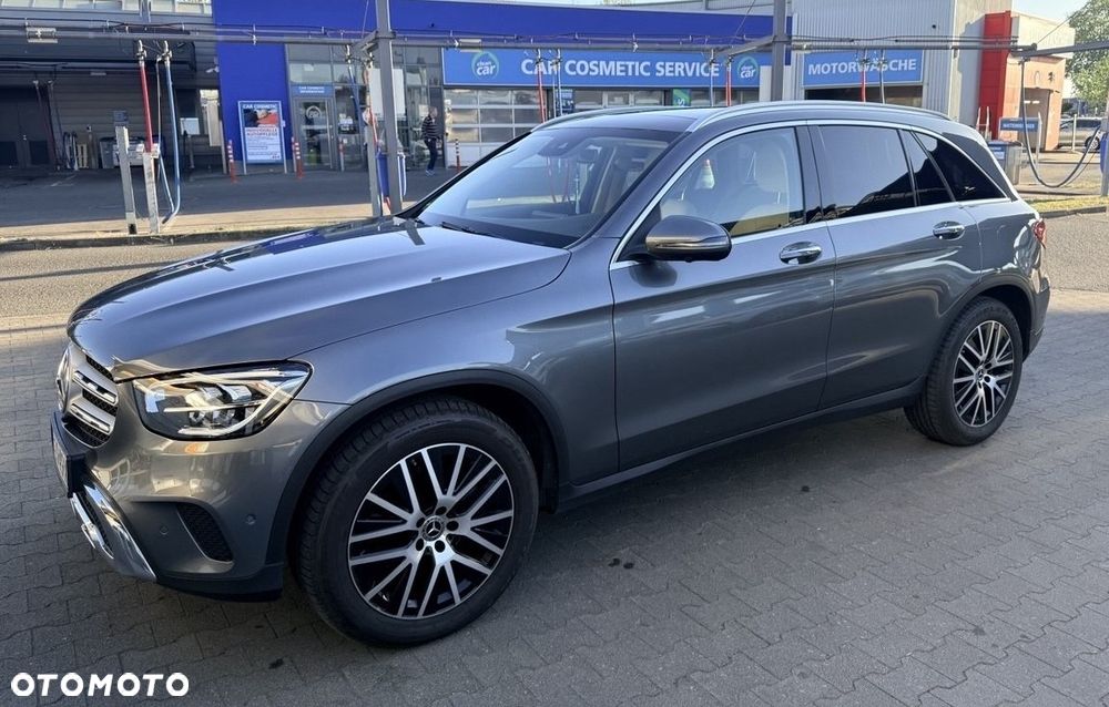 Mercedes-Benz GLC 200 4-Matic - 2