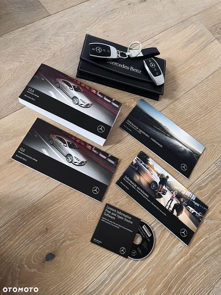 Mercedes-Benz CLS - 39