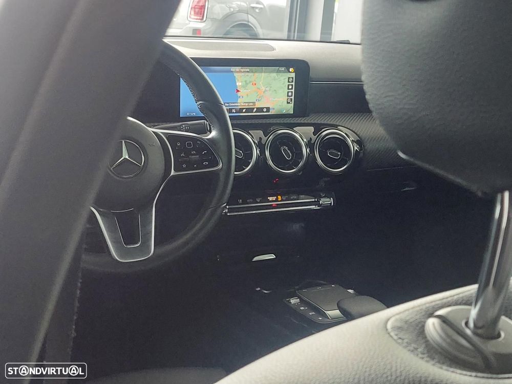 Mercedes-Benz A 180 Limousine d Style Aut. - 12