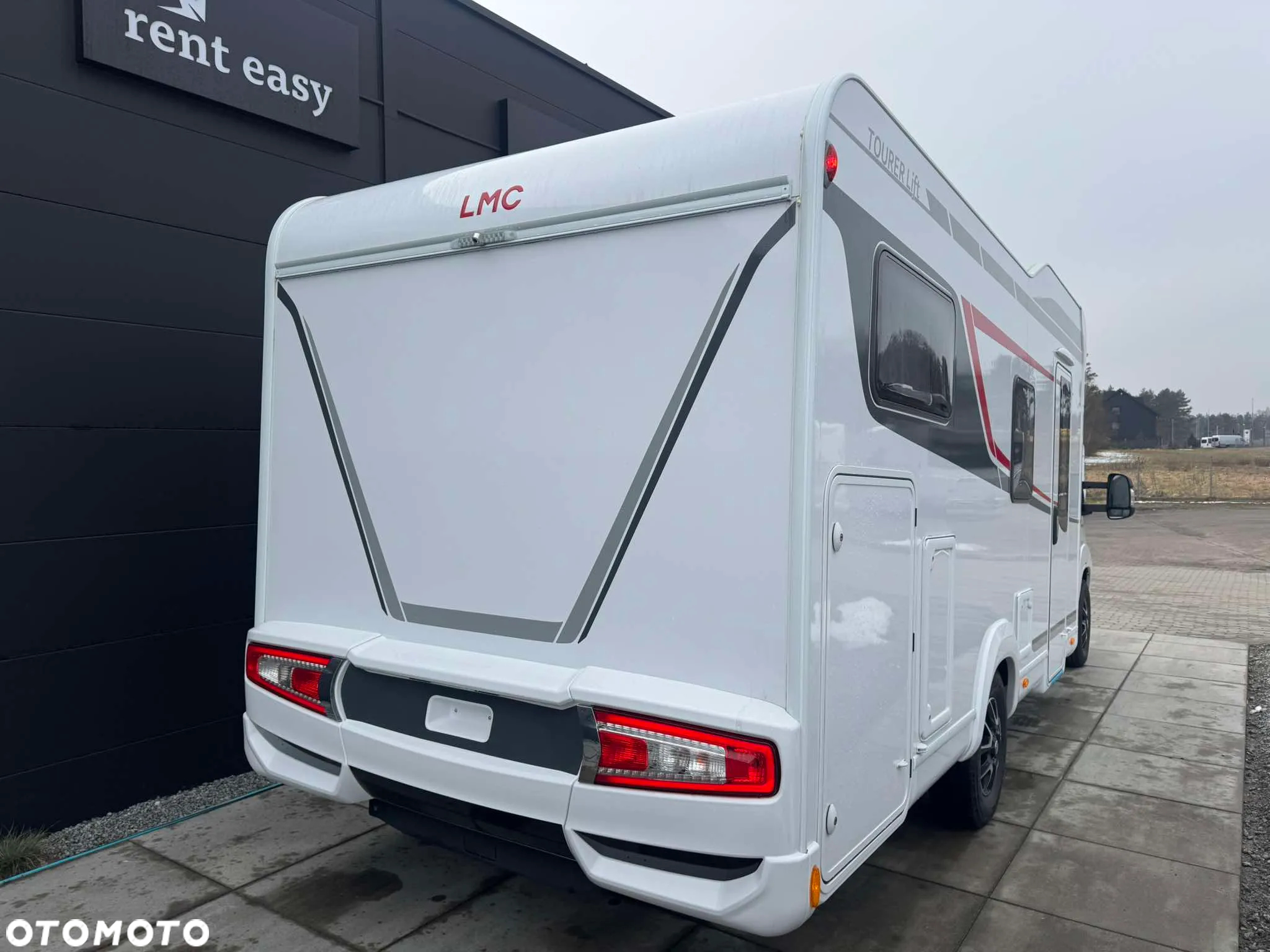 LMC Tourer Lift H730G - Kamper o DMC 3500kg dla 5ciu osób! - 4