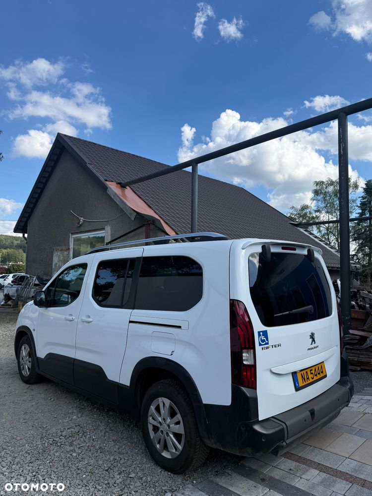 Peugeot Rifter - 8