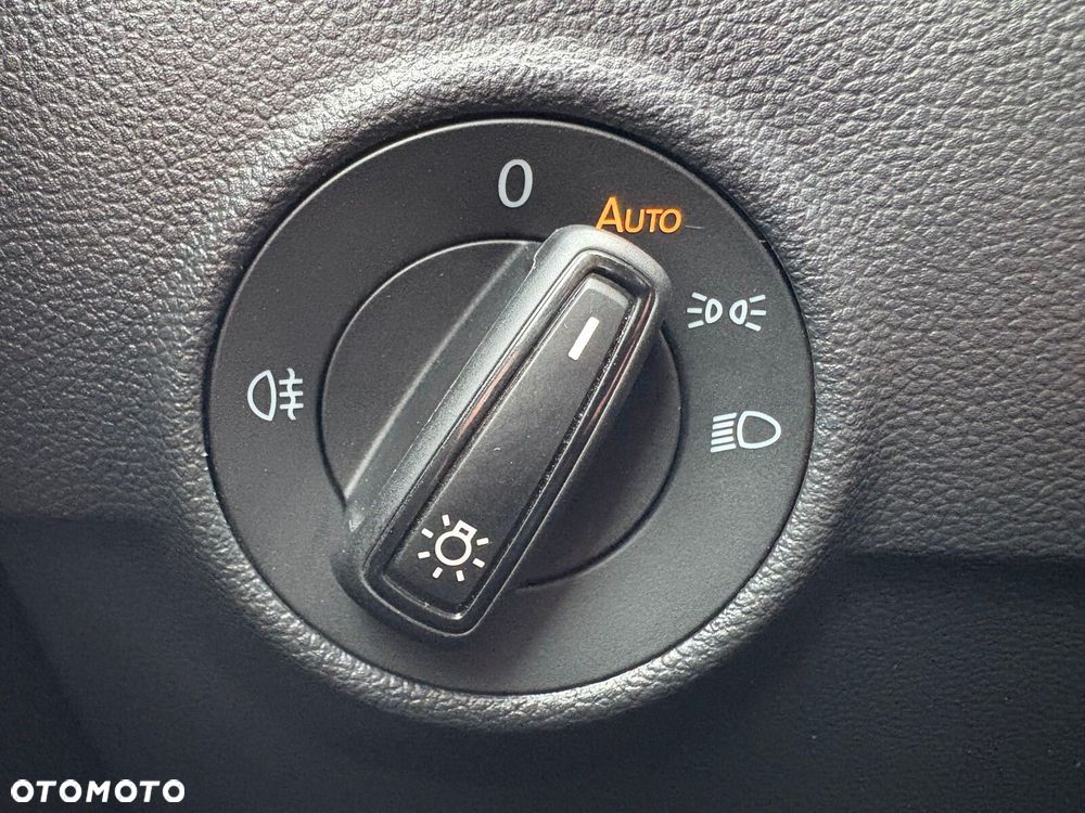 Volkswagen T-Roc 1.5 TSI Life DSG - 23