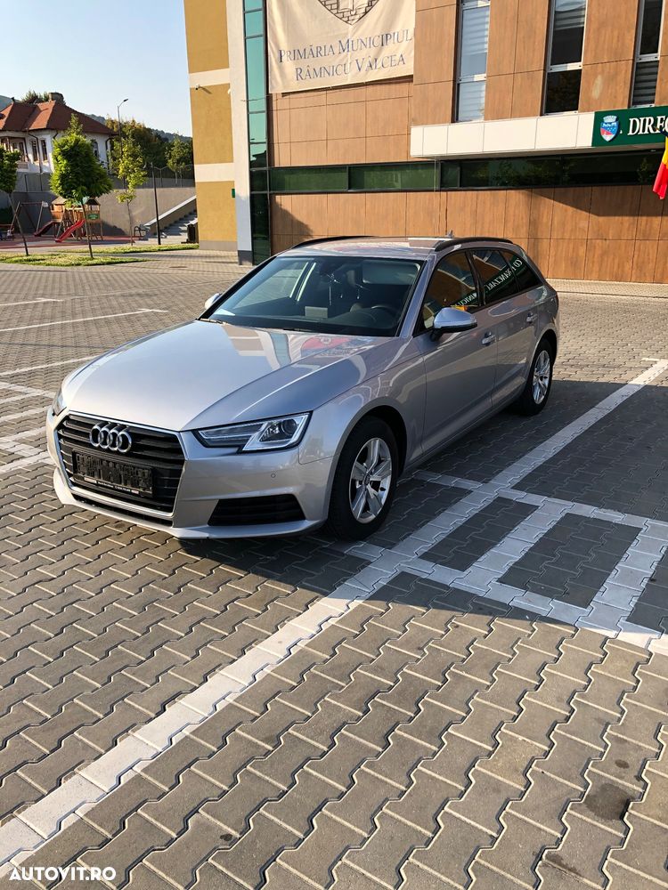 Audi A4 Avant 2.0 TDI S tronic - 1