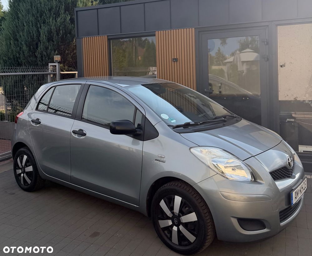 Toyota Yaris 1.0 VVT-i Cool Edition - 3