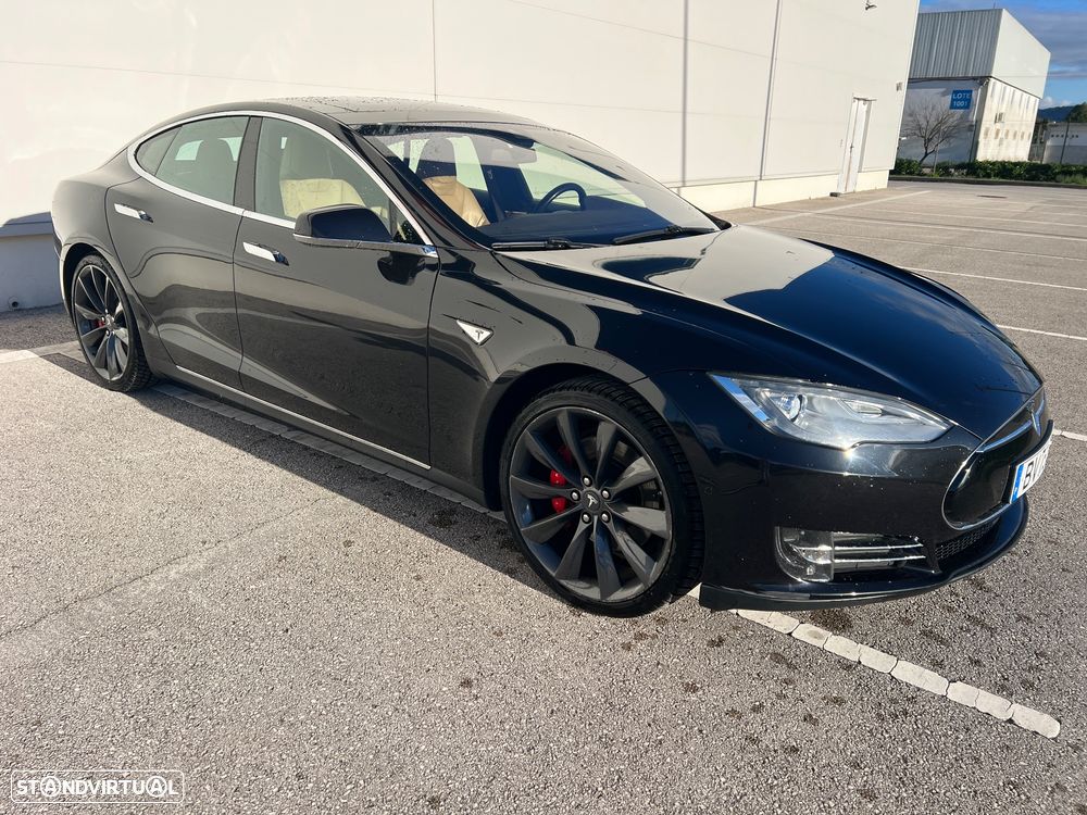 Tesla Model S P90D - 2