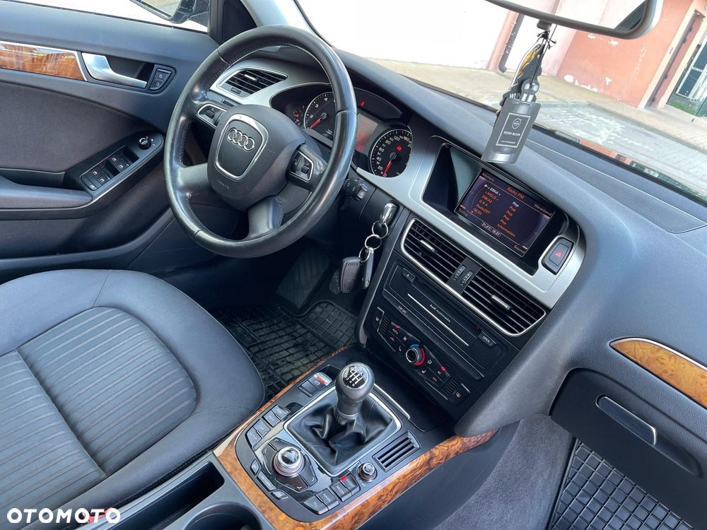 Audi A4 Avant 1.8 TFSI Ambiente - 11
