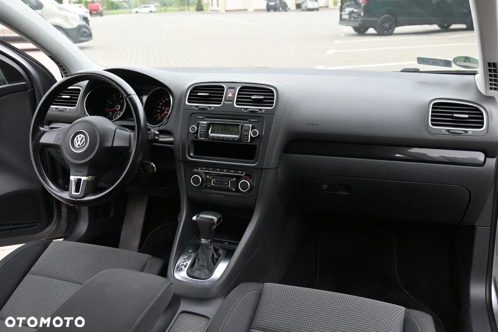 Volkswagen Golf 1.4 TSI DSG Individual - 31
