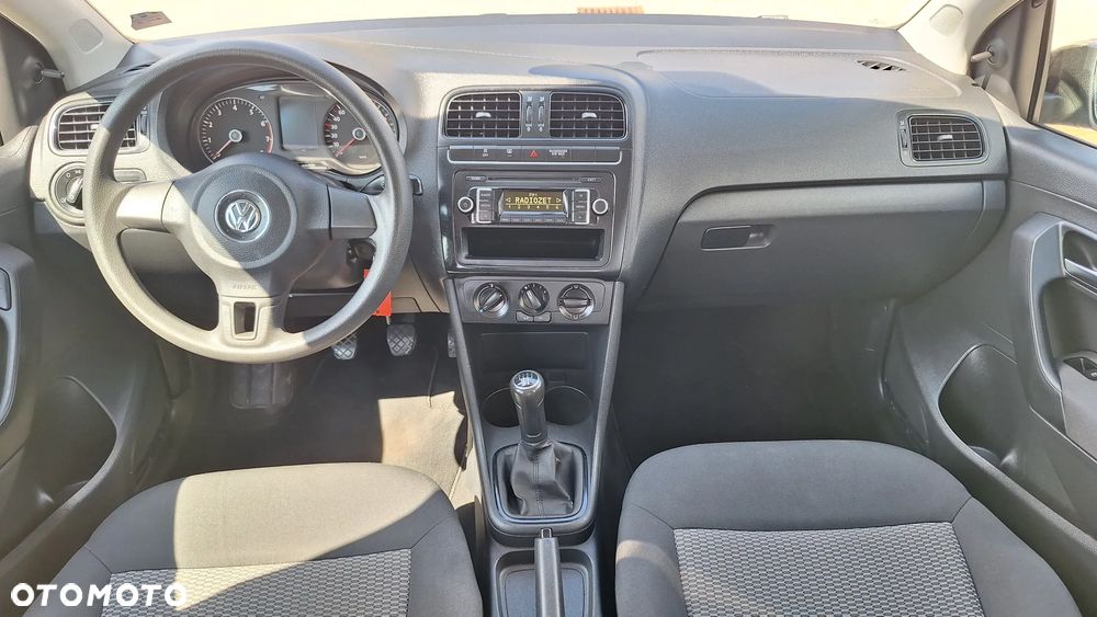 Volkswagen Polo - 5