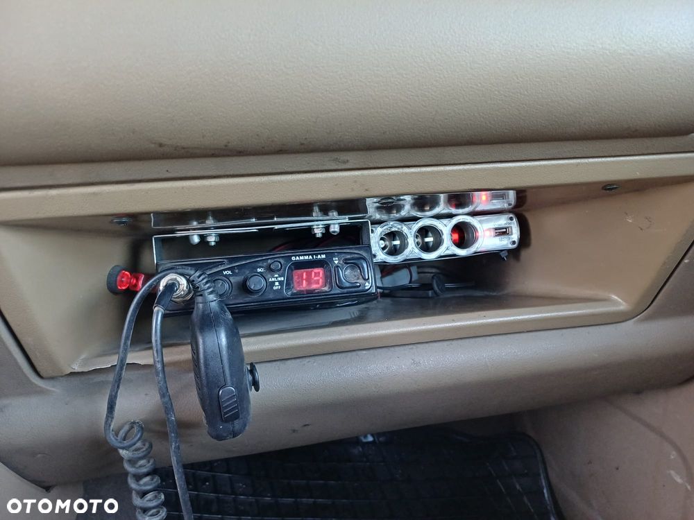 Land Rover Discovery - 16