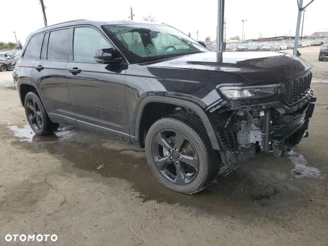 Jeep Grand Cherokee - 1