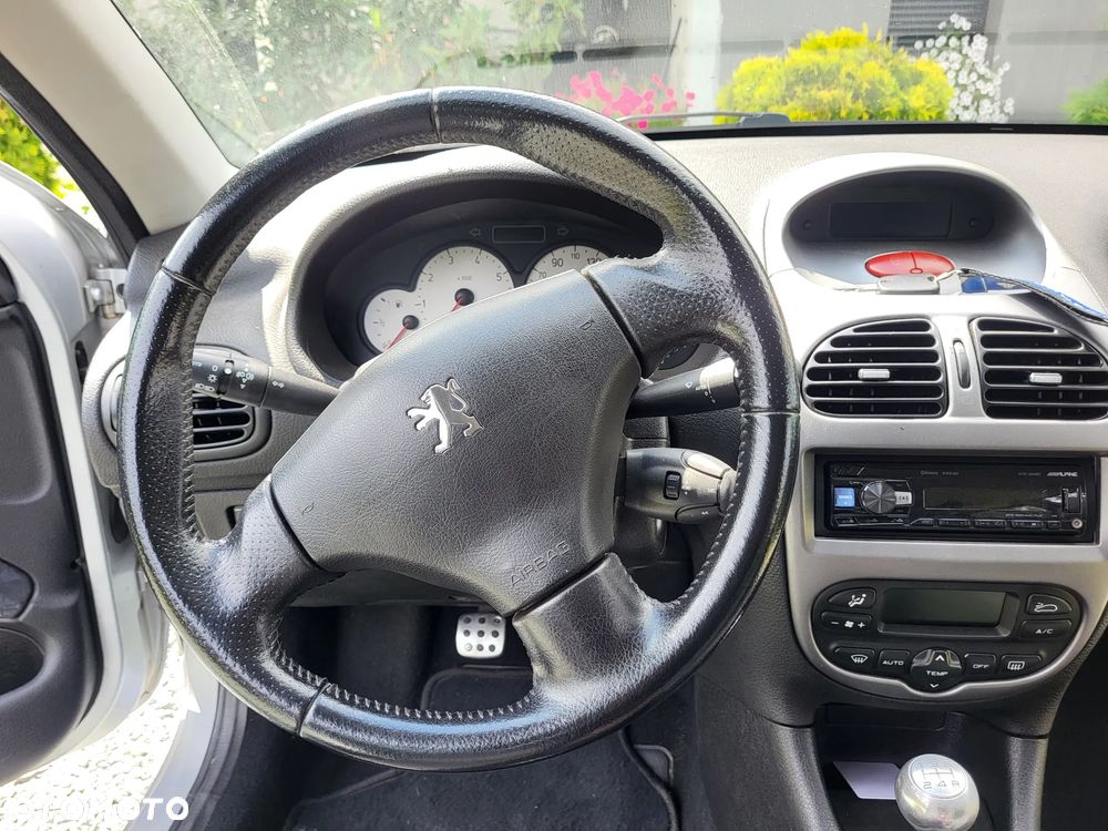 Peugeot 206 1.4 Trendy - 7