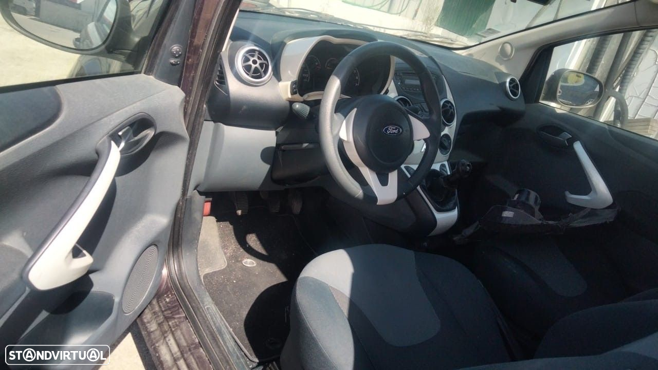 Ford KA 1.2i de 2010 disponível para peças - 5