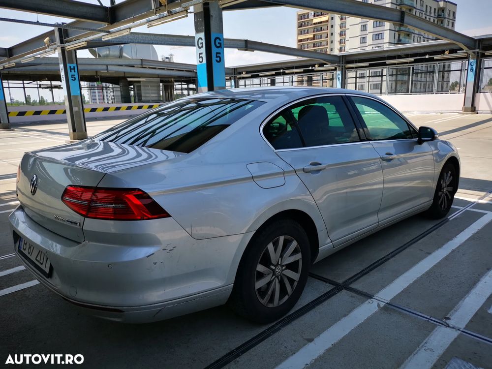 Volkswagen Passat 2.0 TDI DSG Comfortline - 6