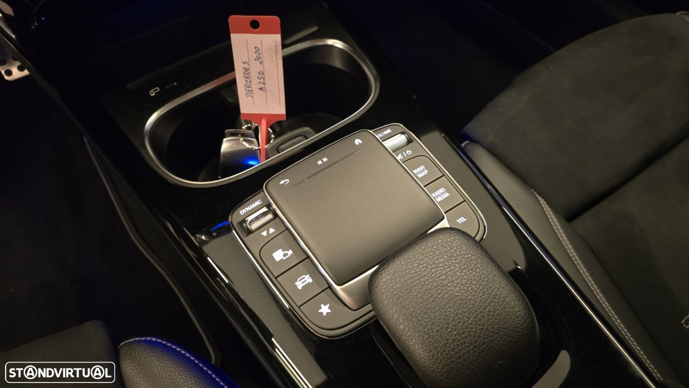 Mercedes-Benz A 250 e AMG Line - 47