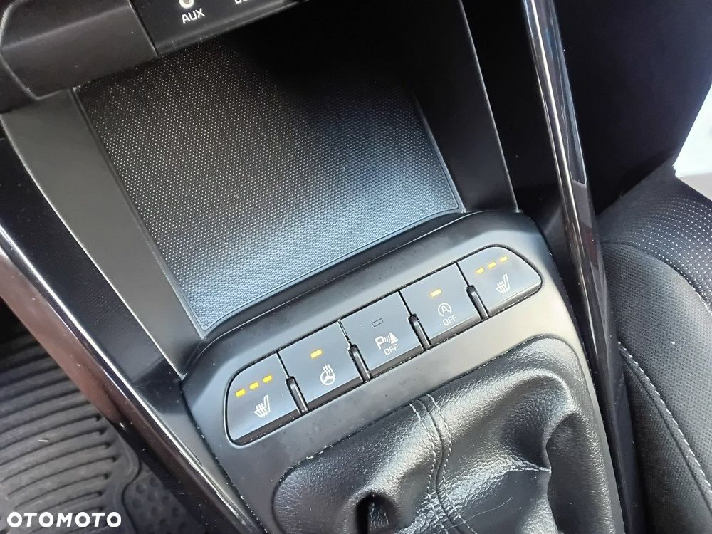 Kia Rio - 24
