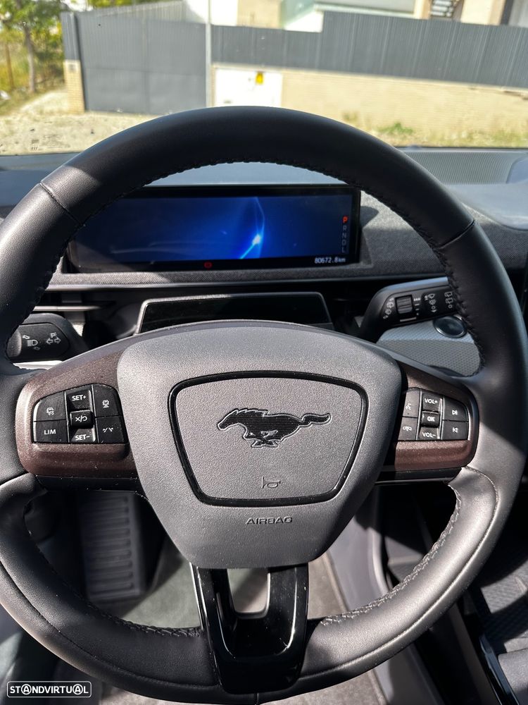 Ford Mustang Mach-E AWD PREMIUM - 14