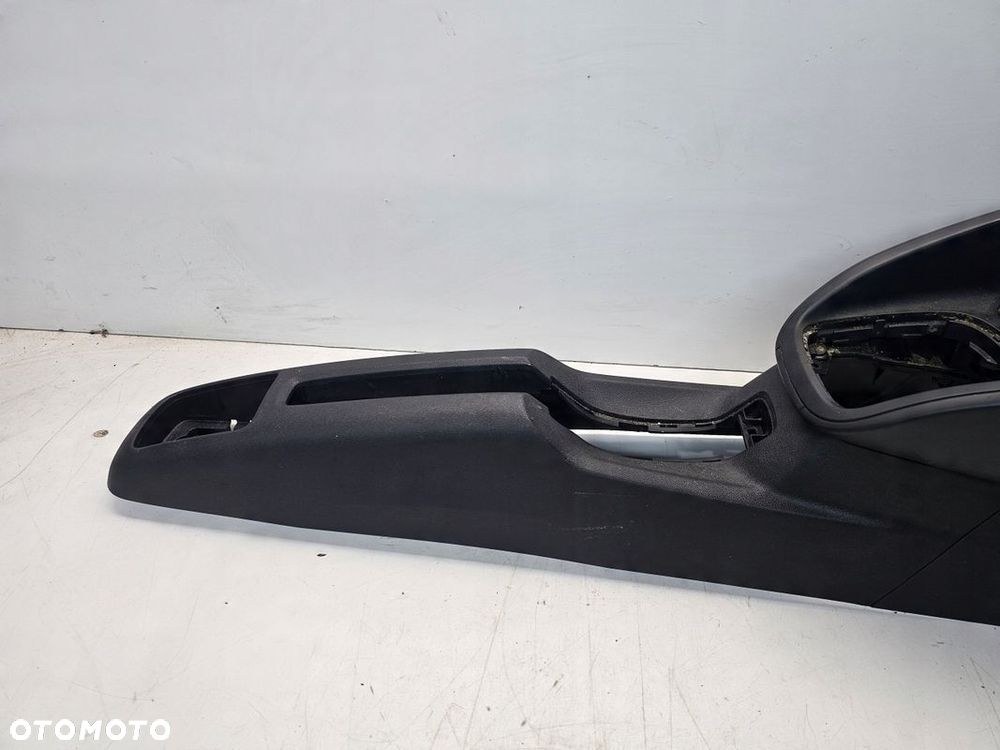 TUNEL ŚRODKOWY AUDI A1 8X LIFT 8X0863240E - 3