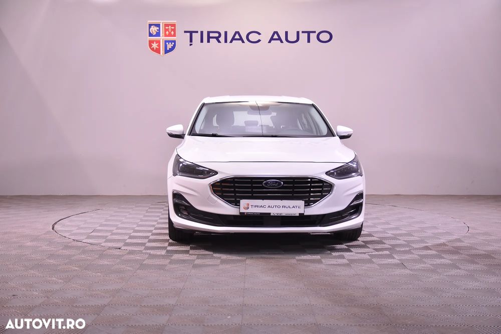Ford Focus - 8