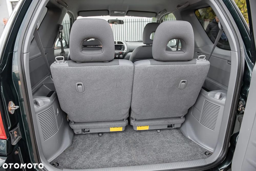 Toyota RAV4 4x4 Executive - 16
