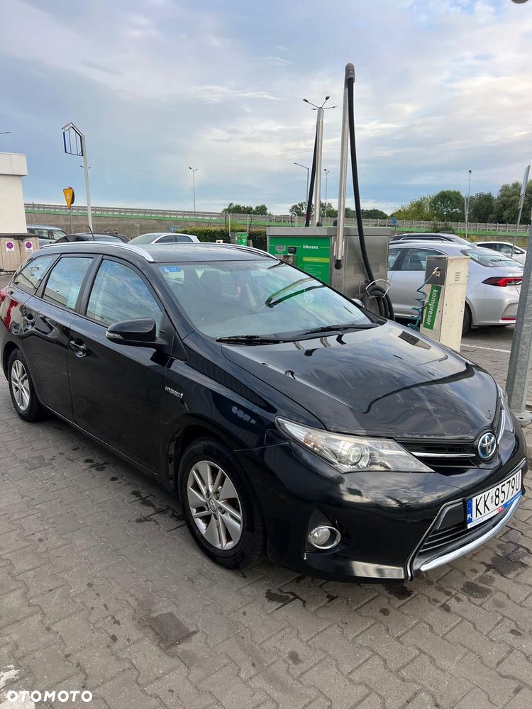 Toyota Auris 1.8 HSD Sol - 2