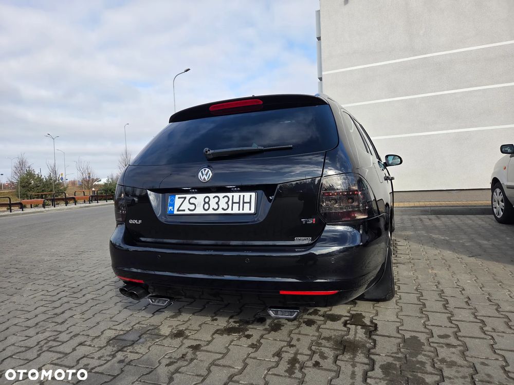Volkswagen Golf - 6